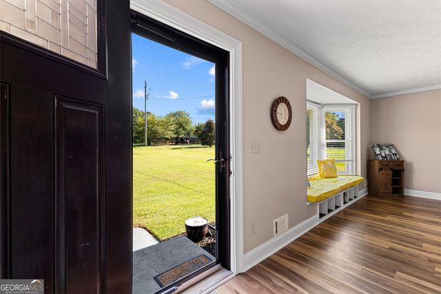 160 Marilyn Drive E, Fayetteville, GA 30214