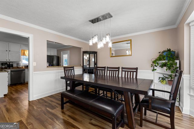 160 Marilyn Drive E, Fayetteville, GA 30214