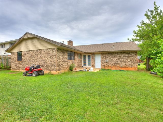 108 S Bouziden Drive, Moore, OK 73160
