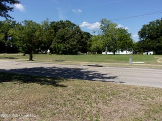 323 Caillavet Street, Biloxi, MS 39530