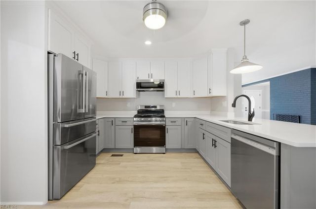 4137 Valencia RD, Chesapeake, VA 23321