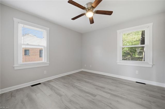 4137 Valencia RD, Chesapeake, VA 23321