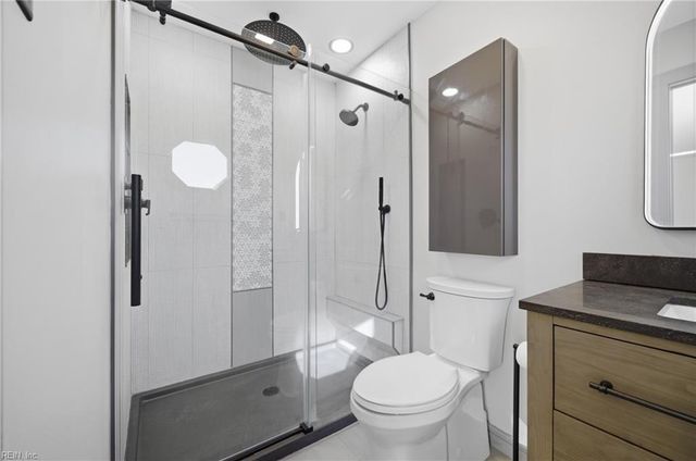 4137 Valencia RD, Chesapeake, VA 23321