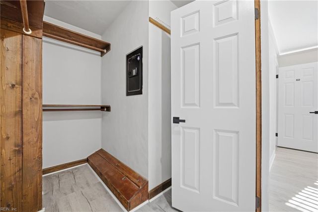 4137 Valencia RD, Chesapeake, VA 23321