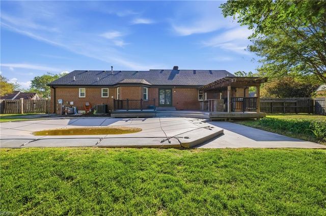 4137 Valencia RD, Chesapeake, VA 23321