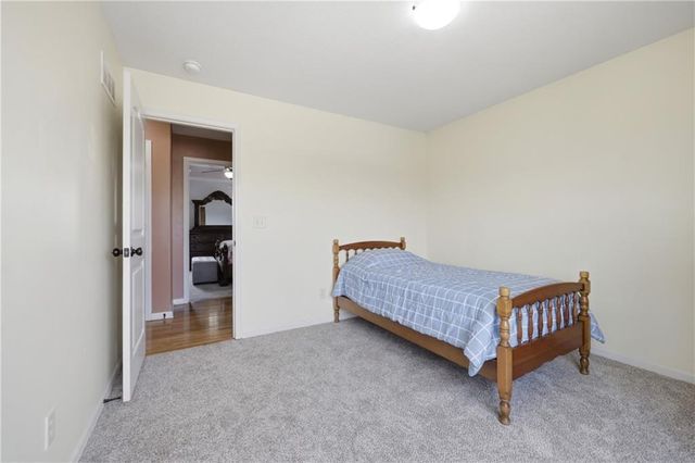 805 Bellflower Lane, Greenwood, MO 64034