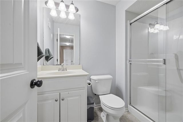 805 Bellflower Lane, Greenwood, MO 64034