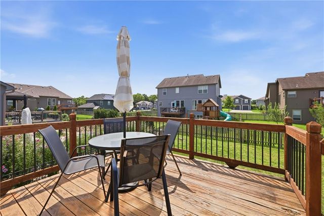 805 Bellflower Lane, Greenwood, MO 64034