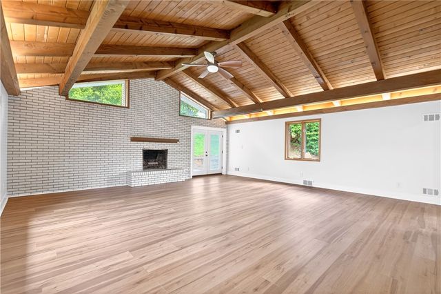 3175 HARTS RUN ROAD, Hampton, PA 15116