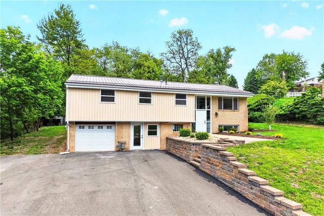 3175 HARTS RUN ROAD, Hampton, PA 15116