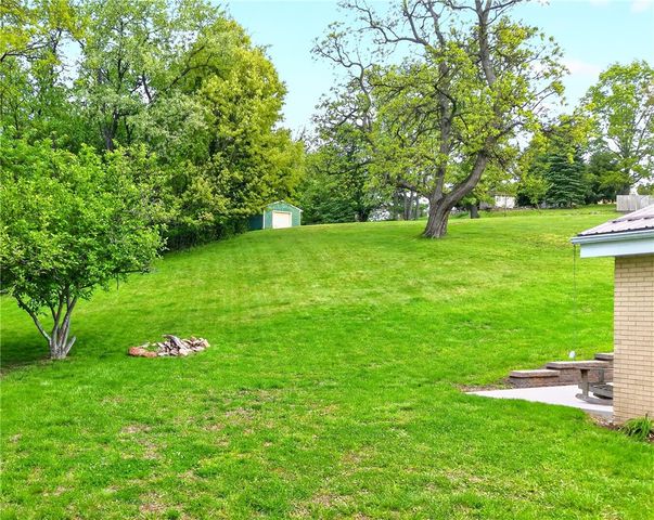 3175 HARTS RUN ROAD, Hampton, PA 15116