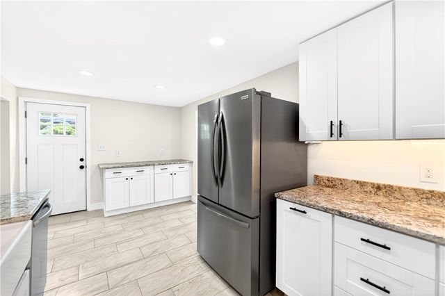 3175 HARTS RUN ROAD, Hampton, PA 15116