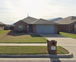 13531 N 132nd East Avenue E, Collinsville, OK 74021