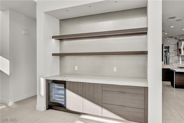 68 Grey Feather Drive, Las Vegas, NV 89135