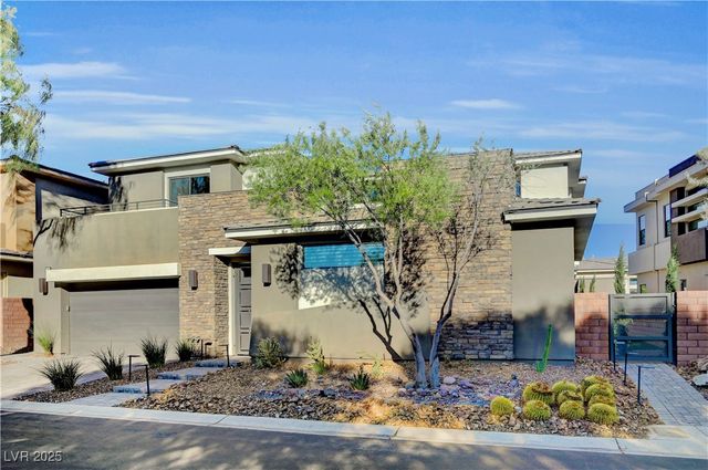 68 Grey Feather Drive, Las Vegas, NV 89135