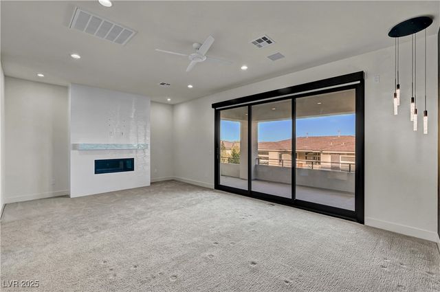 68 Grey Feather Drive, Las Vegas, NV 89135