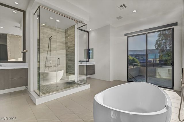 68 Grey Feather Drive, Las Vegas, NV 89135