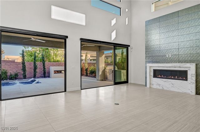 68 Grey Feather Drive, Las Vegas, NV 89135