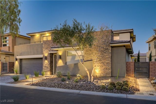 68 Grey Feather Drive, Las Vegas, NV 89135