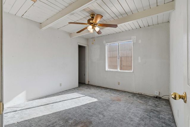 1960 La Jolla Dr, Stockton, CA 95204