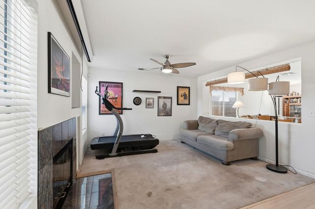 396 Glenbriar Cir, Tracy, CA 95377