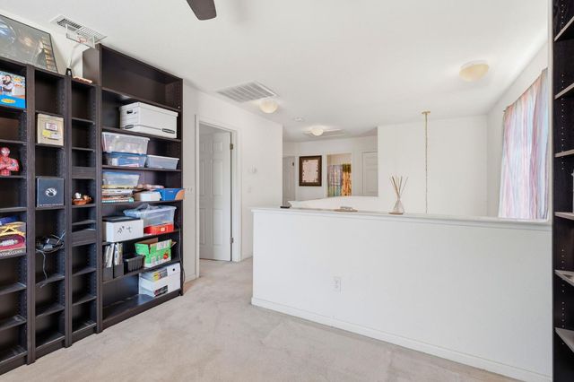 396 Glenbriar Cir, Tracy, CA 95377