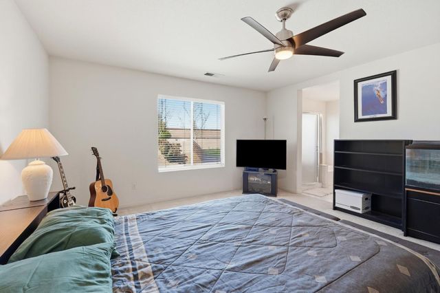 396 Glenbriar Cir, Tracy, CA 95377