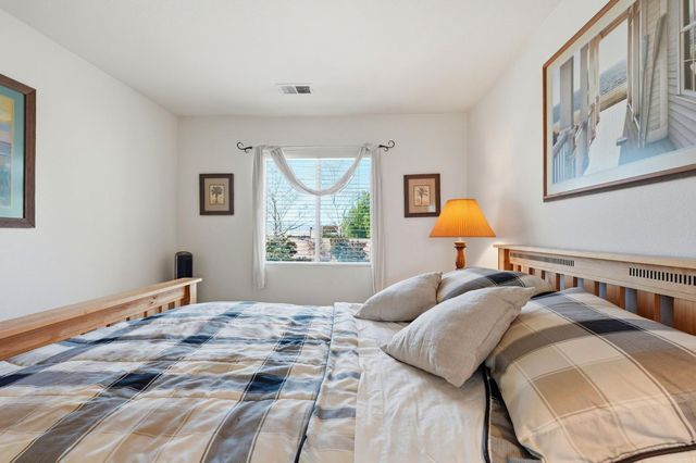 396 Glenbriar Cir, Tracy, CA 95377