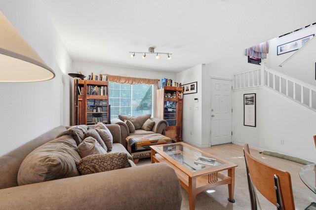 396 Glenbriar Cir, Tracy, CA 95377