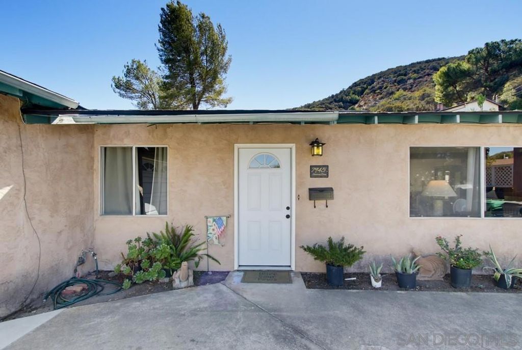 7945 Shantung Dr, Santee, CA 92071 — photo 4