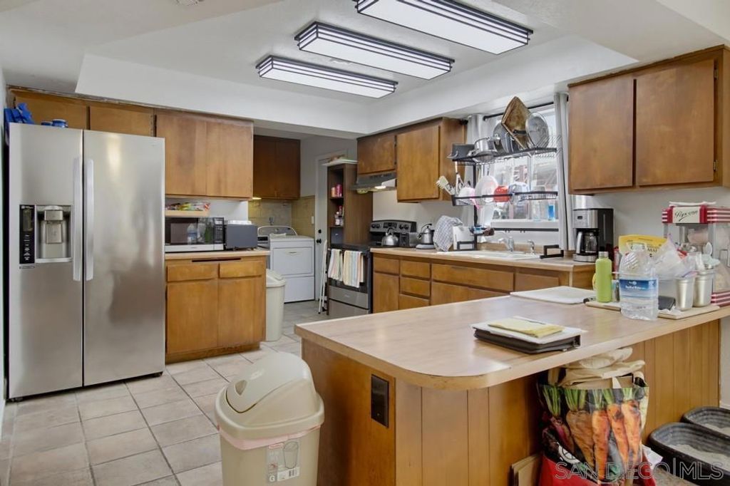 7945 Shantung Dr, Santee, CA 92071 — photo 5