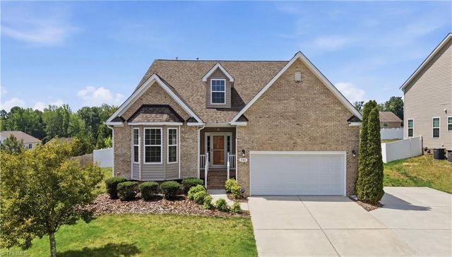 284 Ironwood Drive, Thomasville, NC 27360