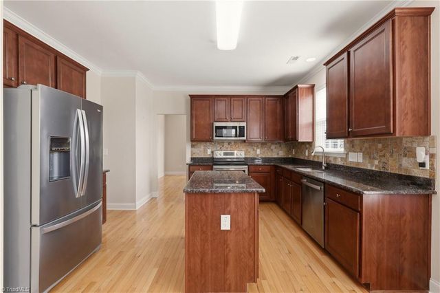 284 Ironwood Drive, Thomasville, NC 27360