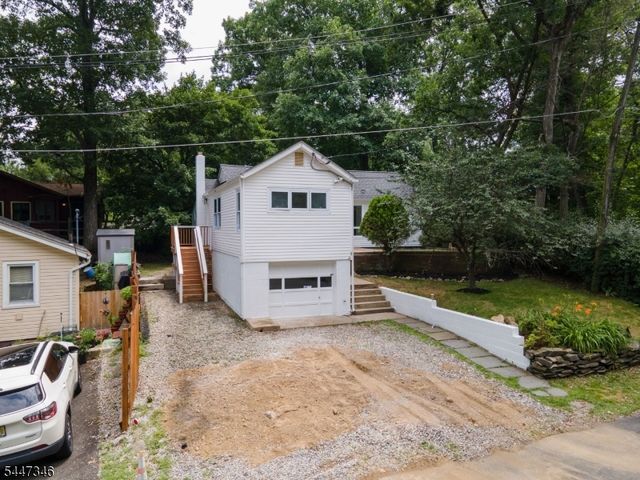 1 Strawberry Point Drive, Byram Twp., NJ 07821