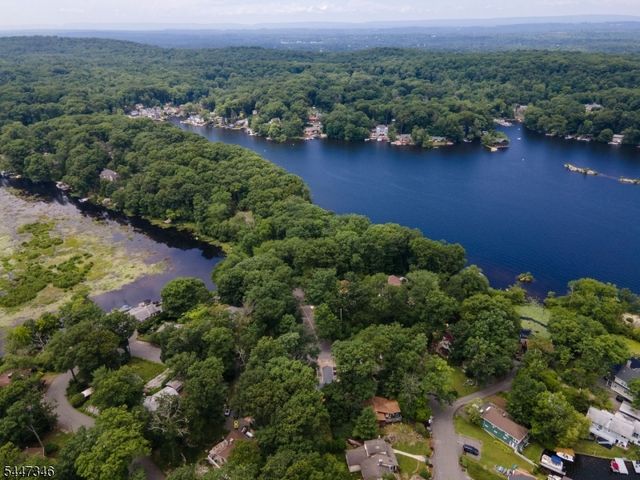 1 Strawberry Point Drive, Byram Twp., NJ 07821