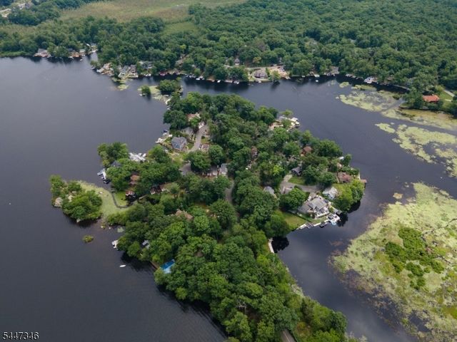 1 Strawberry Point Drive, Byram Twp., NJ 07821