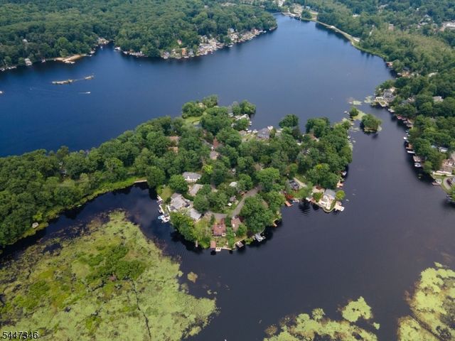 1 Strawberry Point Drive, Byram Twp., NJ 07821