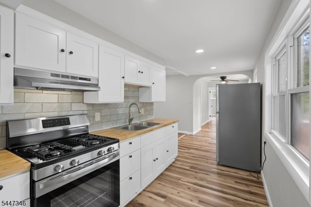 1 Strawberry Point Drive, Byram Twp., NJ 07821