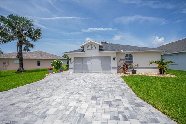 17751 Pineapple Palm CT, North Fort Myers, FL 33917