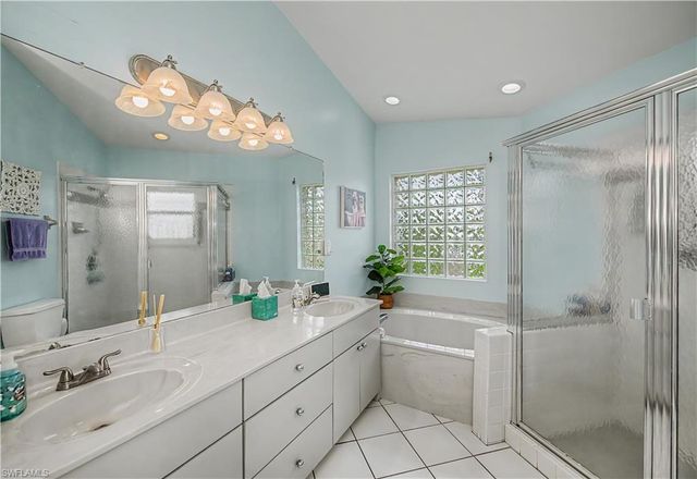 17751 Pineapple Palm CT, North Fort Myers, FL 33917
