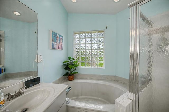 17751 Pineapple Palm CT, North Fort Myers, FL 33917