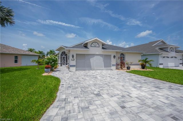 17751 Pineapple Palm CT, North Fort Myers, FL 33917