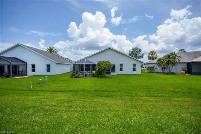 17751 Pineapple Palm CT, North Fort Myers, FL 33917