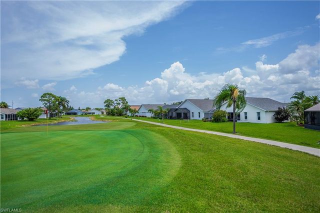 17751 Pineapple Palm CT, North Fort Myers, FL 33917
