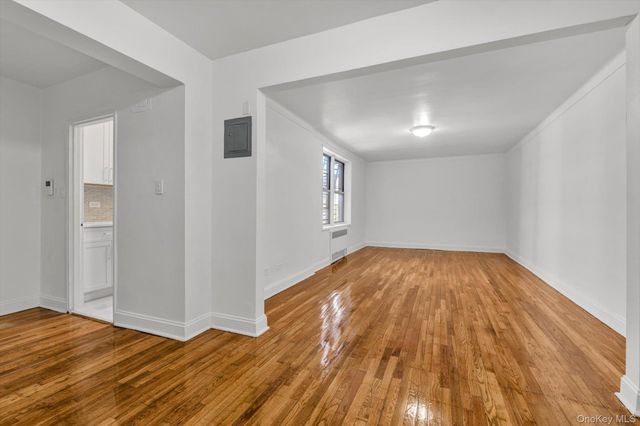 67-12 Yellowstone Boulevard E5, Forest Hills, NY 11375