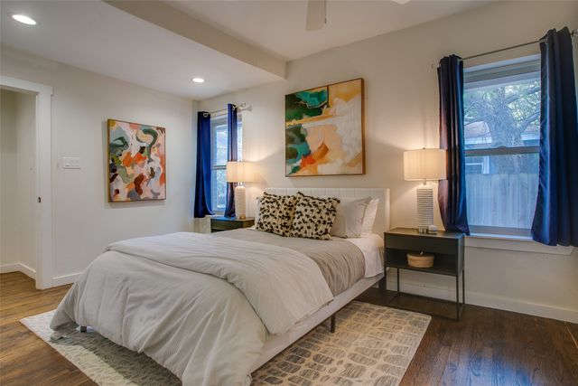 2606 W 12th Street, Dallas, TX 75211