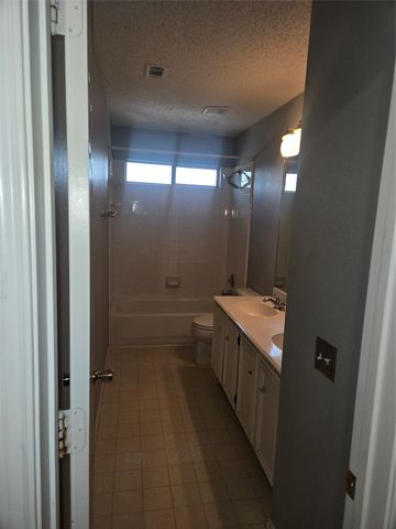 1100 Raleigh Drive, Lewisville, TX 75077