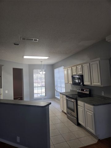 1100 Raleigh Drive, Lewisville, TX 75077