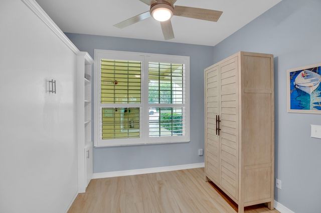 100 Sable Oak Lane 102, Vero Beach, FL 32963