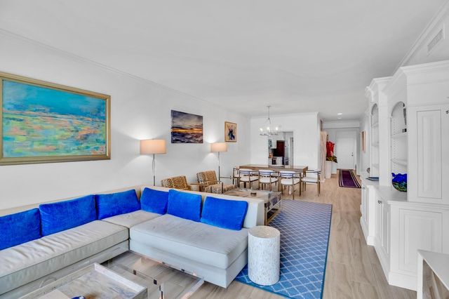 100 Sable Oak Lane 102, Vero Beach, FL 32963